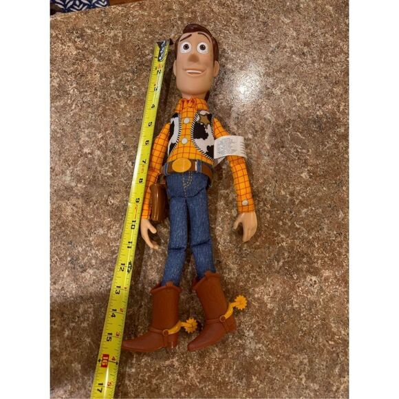 Disney Pixar 15 inch talking woody - Picture 4 of 4